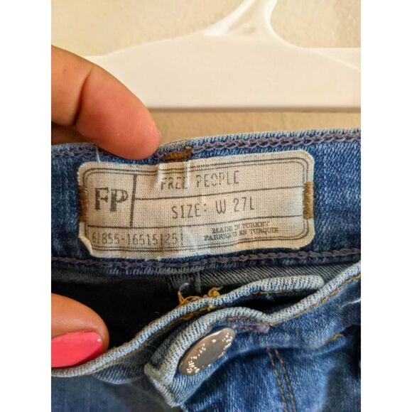 Free People Skinny Jeans Womens Size 27 Blue Mid Rise Cropped Frayed Hem Stretch - Picture 3 of 9